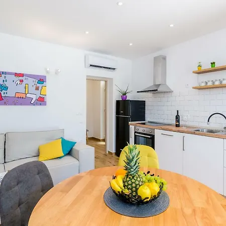 Apartmán Festina Lente